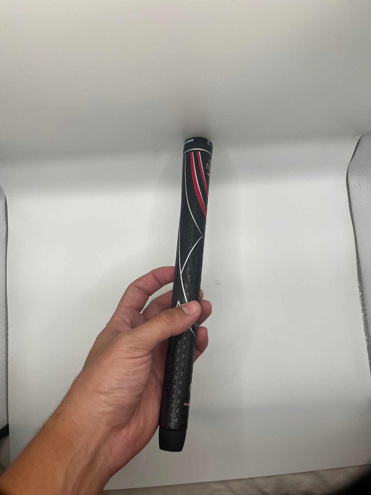Patriotic golf grip inspired by the American flag