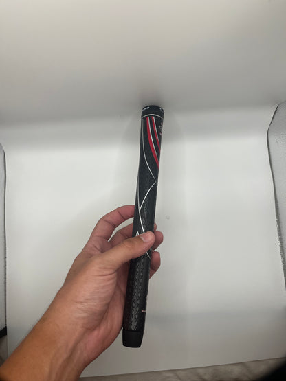 Patriotic golf grip inspired by the American flag